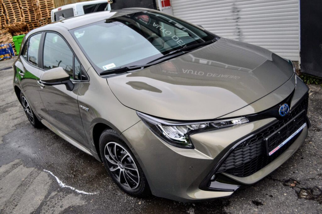 Nowa Toyota Corolla hybrid Zabezpieczona woskiem Collinite